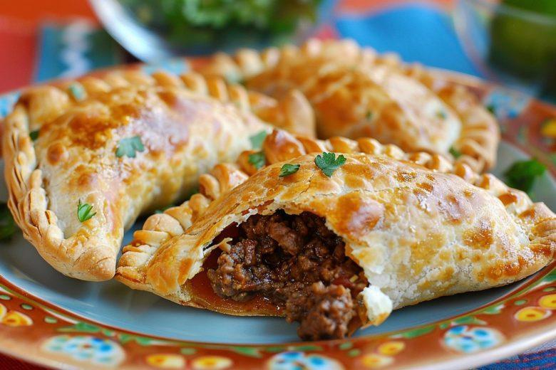 Empanada argentina de carne moída