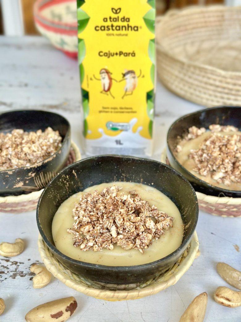 Curau de milho verde com crumble de castanha de caju