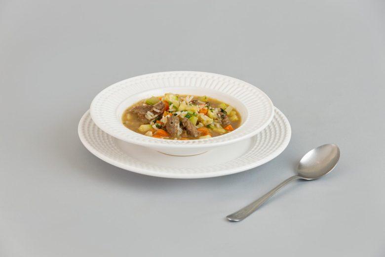 Sopa de legumes e arroz