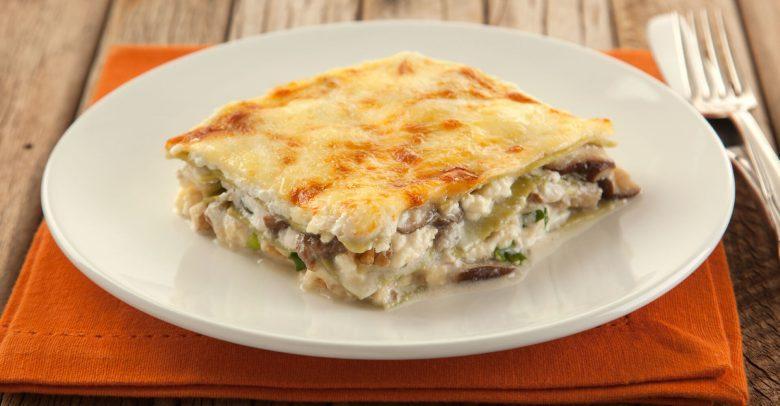 Lasanha verde com cogumelo