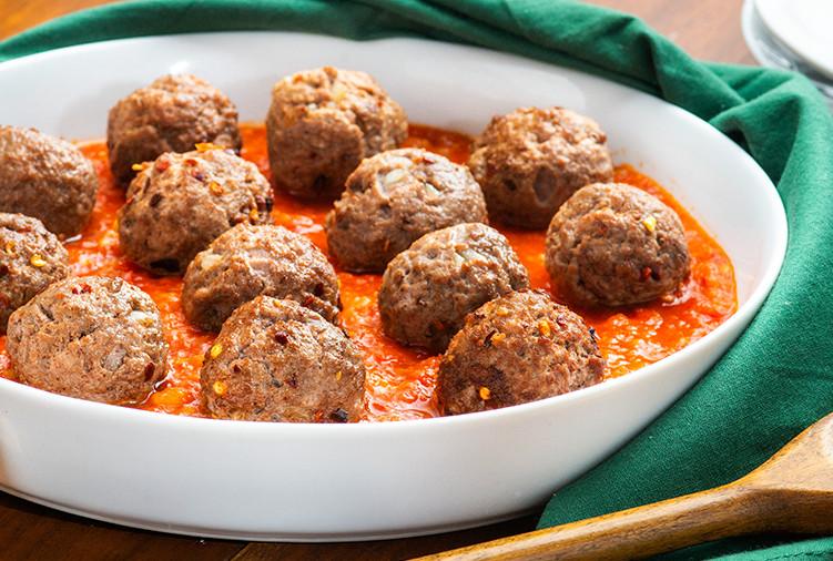Almôndega à parmegiana com pimenta calabresa