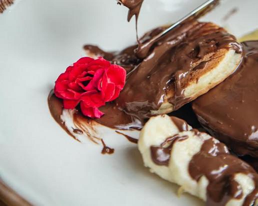 Panqueca de banana e chocolate