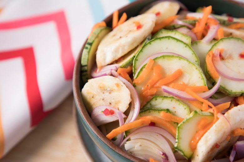 Ceviche de legumes e banana-da-terra