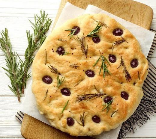 Focaccia com azeitonas
