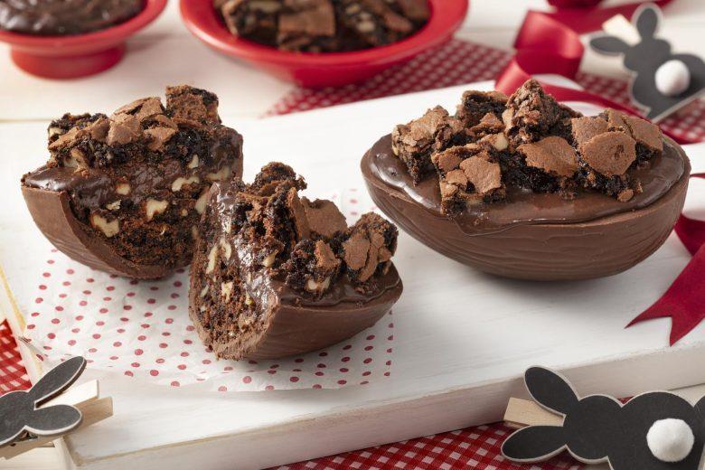 Ovo recheado com brownie e brigadeiro
