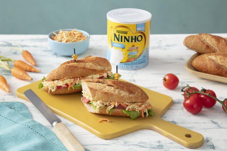 Sanduíche ninho levinho cremoso de frango
