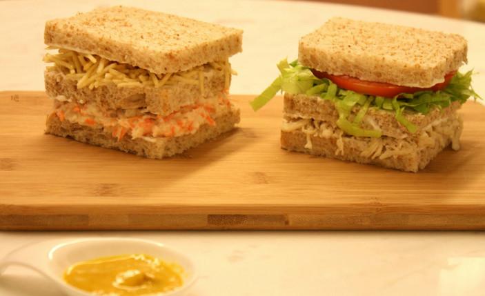 Sanduíche com batata palha