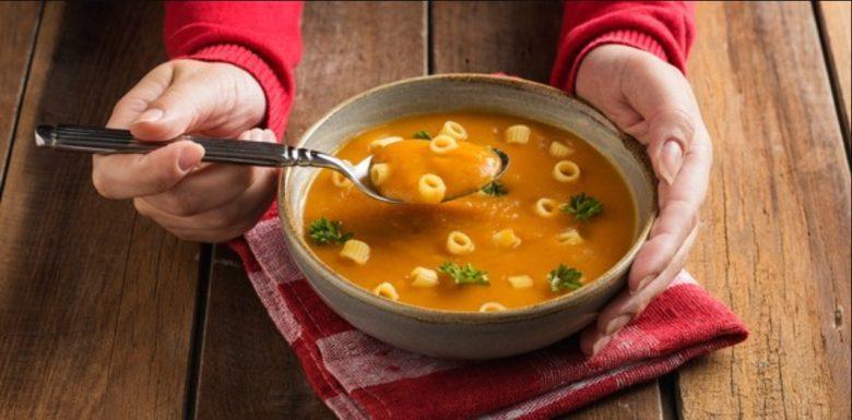 Sopa de legumes com argola