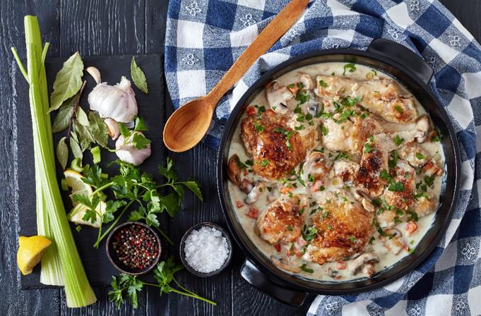 Fricassê especial de frango cremoso