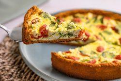 Quiche de ricota com tomate cereja
