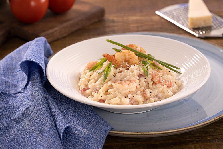 Risoto de camarão com creme de ricota