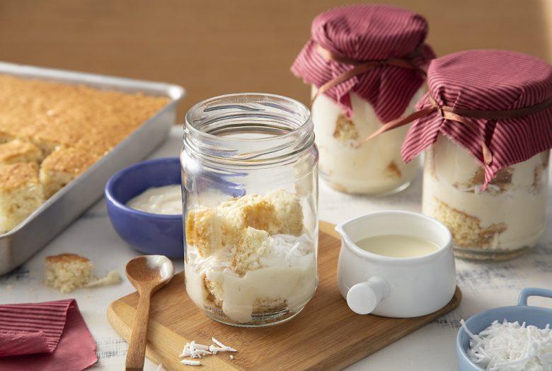 Bolo de coco gelado no pote 