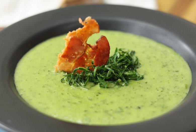 Caldo verde com chuchu