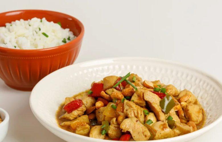 Arroz sasanishiki com frango xadrez
