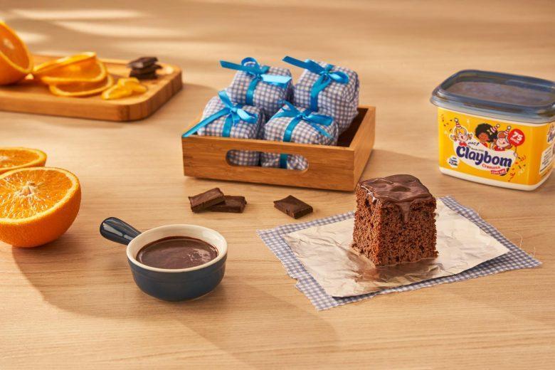 Bolo de chocolate amargo com laranja