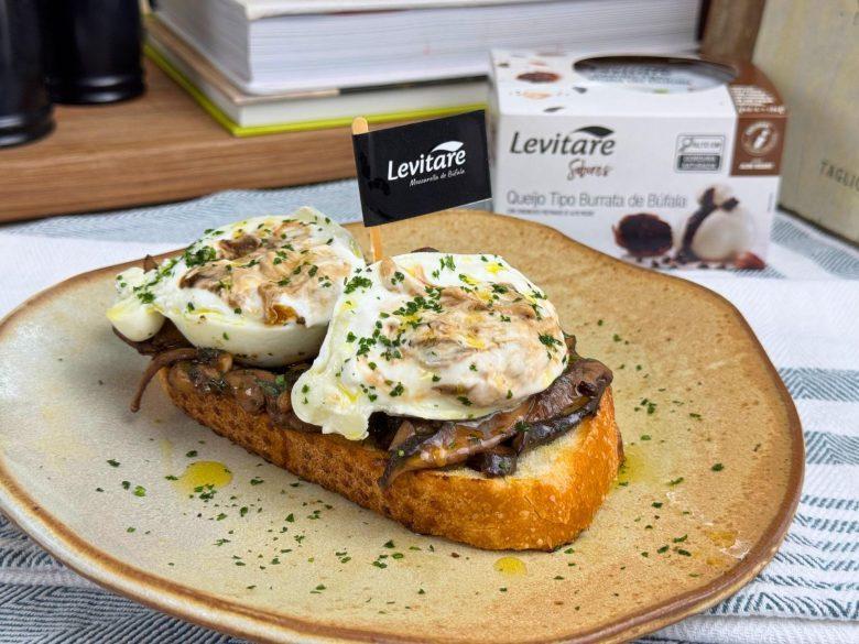 Mix de cogumelos tostados com burrata de alho negro
