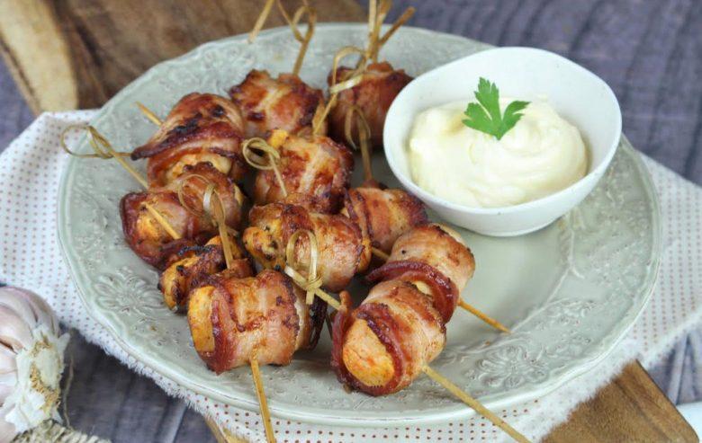 Enroladinho de frango e bacon