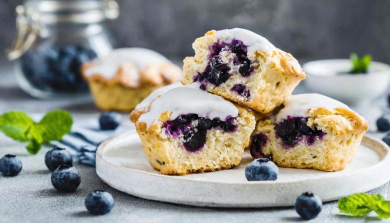 Cupcake de limão com blueberry