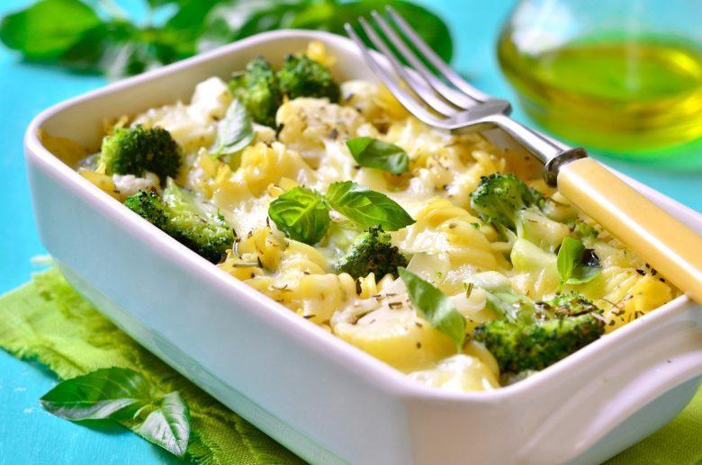Macarrão com brócolis cremoso