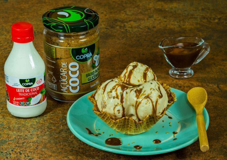 Sorvete de caramelo de coco