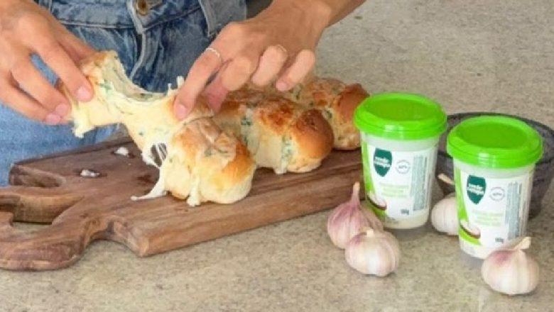 Pão de alho com requeijão especial