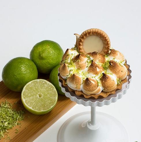 Tortinha de mousse de limão com biscoito