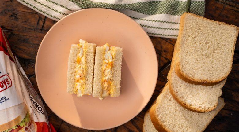 Tamago sando- sanduíche de ovos