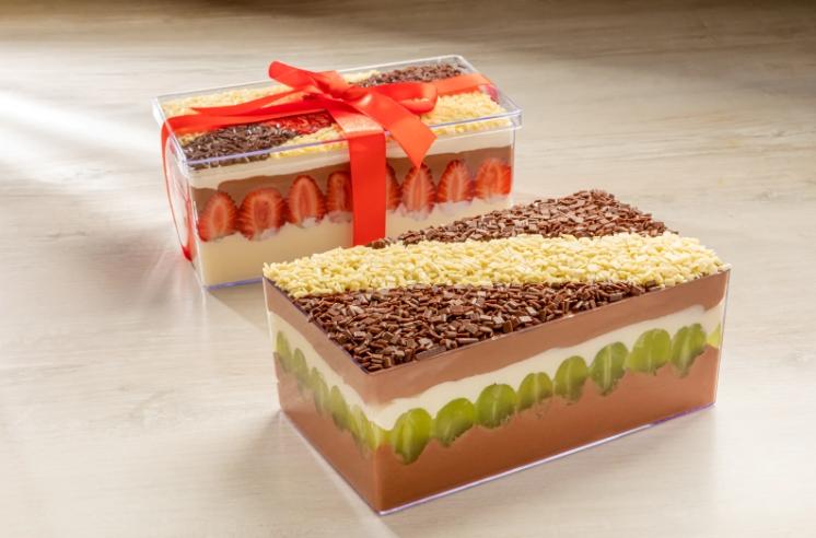 Cake box de morango e uva