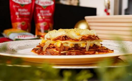 Lasanha de pernil com barbecue e creme de milho