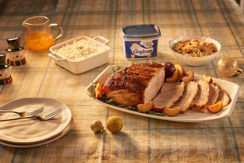 Pernil ao molho sabor manteiga e limão com farofa de bacon