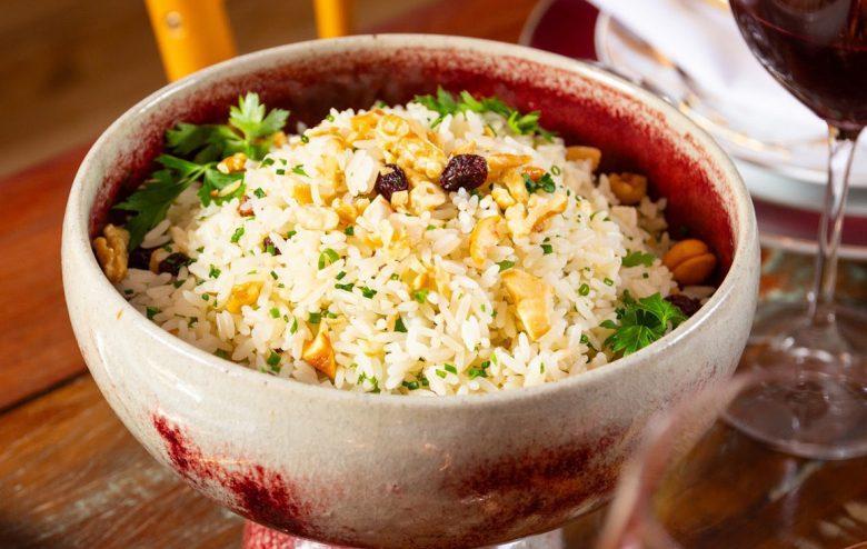 Risoto com uva e castanha