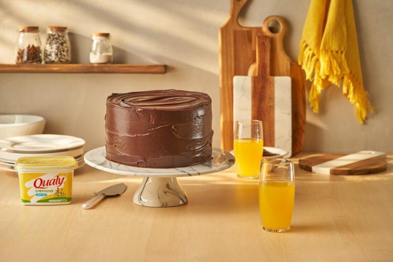 Bolo recheado chocolatudo