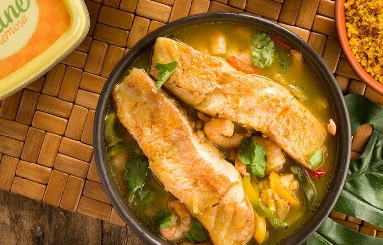 Caldeirada de pescada amarela com camarão no tucupi