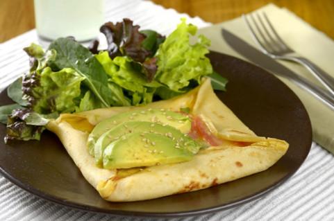 Crepe aberto com vinagrete de coentro e sódio reduzido