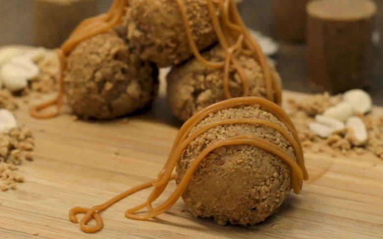 Brigadeiro de paçoca com creme de amendoim