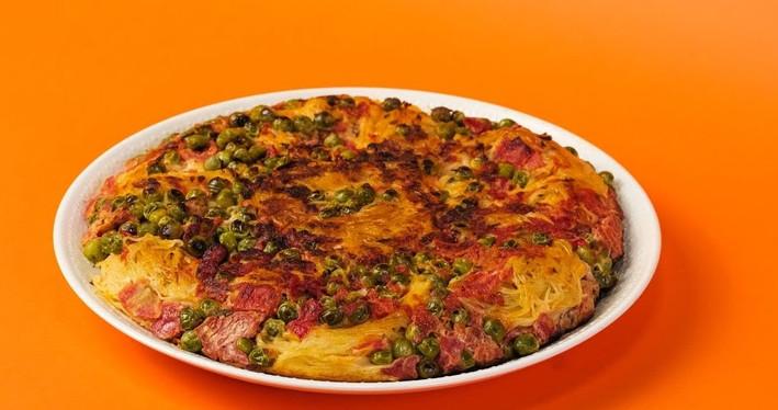 Torta de macarrão de frigideira