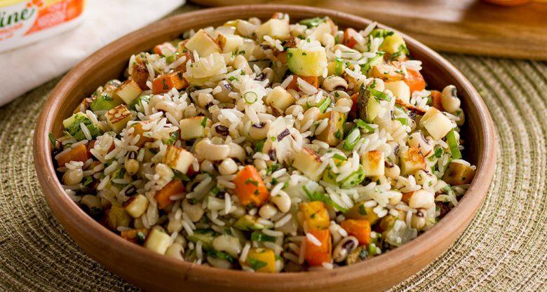 Baião de dois com vegetais feijão fradinho