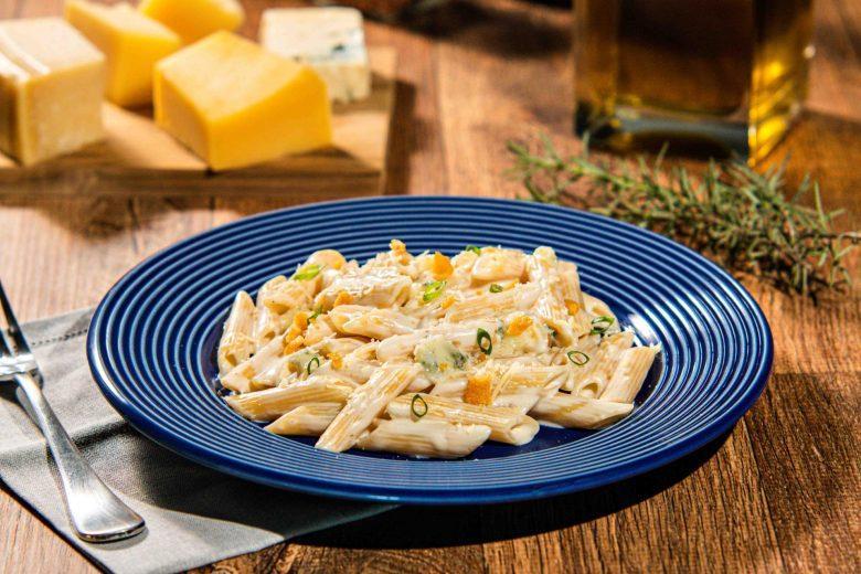 Penne rigate grano duro a 4 queijos 
