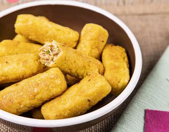 Bolinho caipira de frango (encapotado)