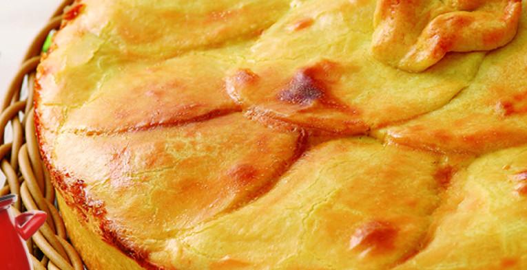 Torta de peixe capixaba