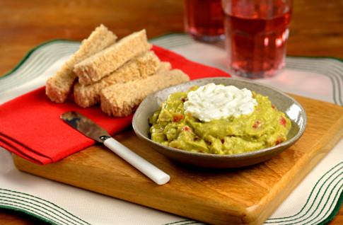Pasta de abacate com cream cheese