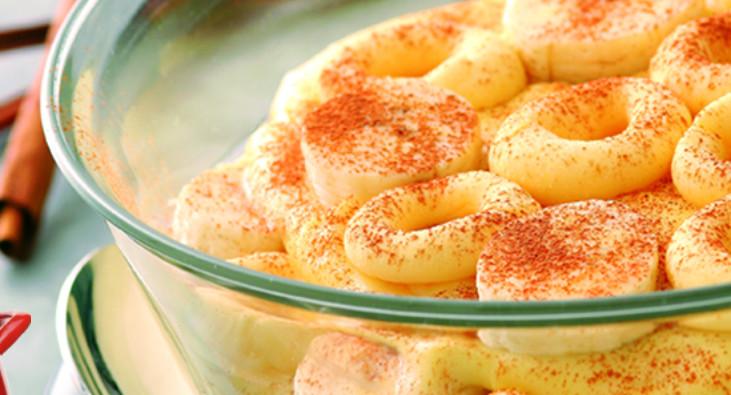 Pudim de banana com rosquinha
