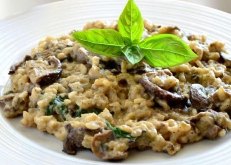 Risoto cremoso de filé mignon com cogumelo