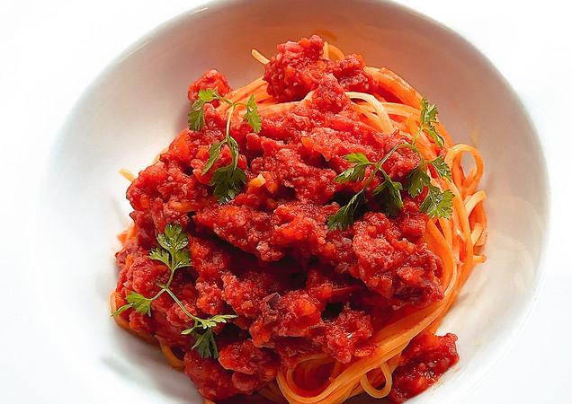 Talharim ao molho de tomate