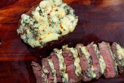 Ancho com crosta de gorgonzola
