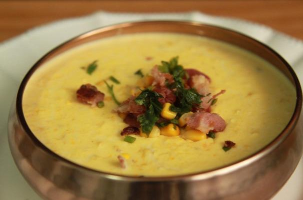Sopa especial de milho com bacon