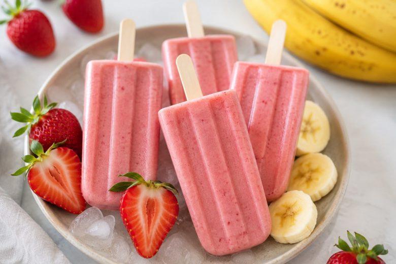 Picolé de banana e morango sem açúcar