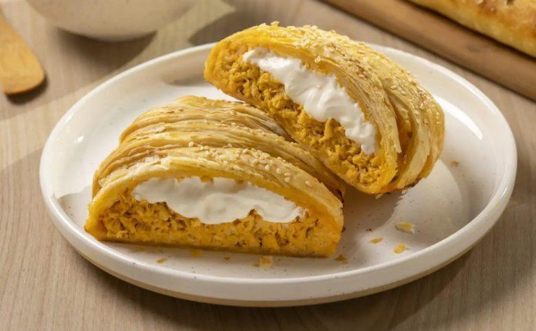Folhado de Frango com Cream Cheese
