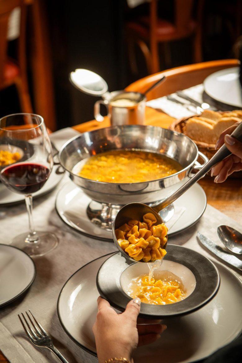 Sopa de capeletti do Di Paolo