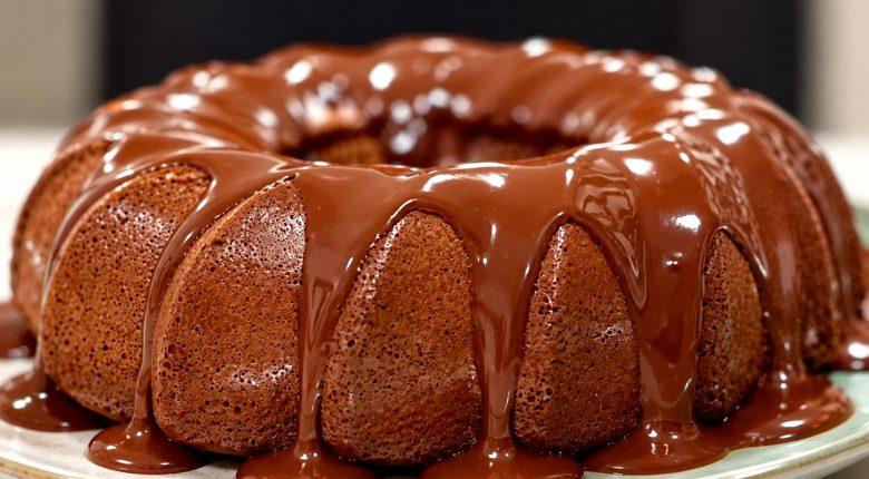 Bolo de banana com cacau